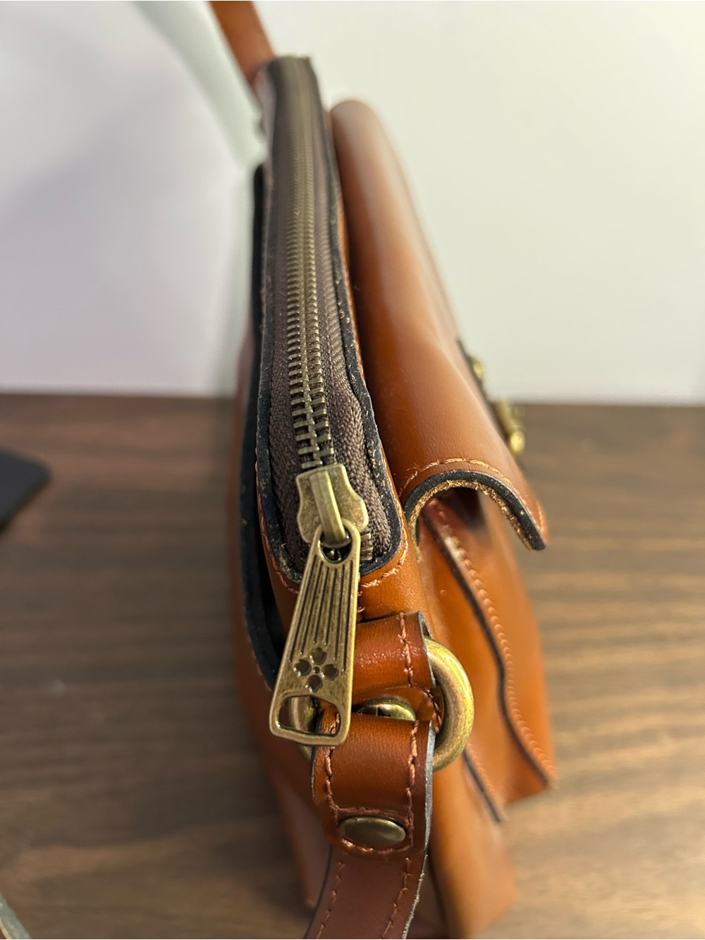 Patricia Nash Avellino Cognac Leather Crossbody Bag Vintage Buckle Purse ✈️ 🇯🇵 - Picture 6 of 12